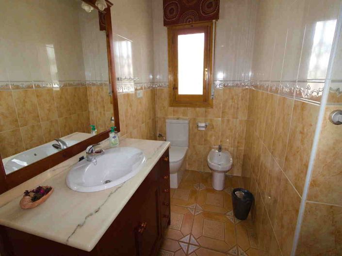 Image No.28-5 Bed Villa for sale