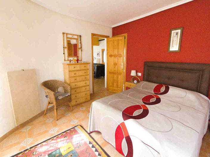 Image No.30-5 Bed Villa for sale