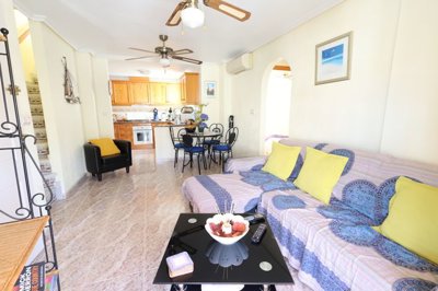 489982bedroomtopfloorapartmentwithaprivatesol