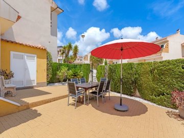 49010luxury3bedroomsemidetachedpropertyinresa
