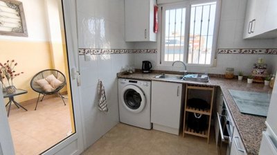 490172bedroomgroundfloorapartmentwithsecurepa