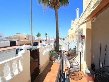 49024fabulous3bedsemidetachedpropertywithuseo
