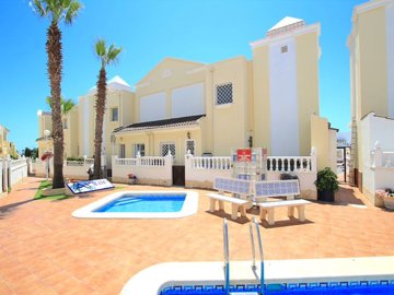 49024fabulous3bedsemidetachedpropertywithuseo