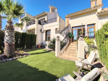 49023twobedroomlolastylebungalowonlafincagolf