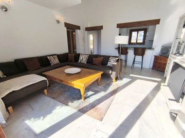 49023twobedroomlolastylebungalowonlafincagolf
