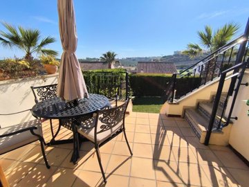 49023twobedroomlolastylebungalowonlafincagolf