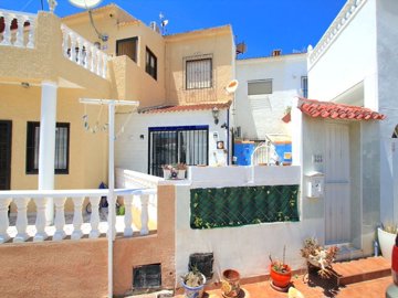 49027southfacinggroundfloorapartmentintorreta