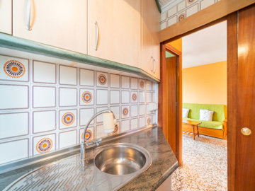49030roomytwobedroomcoastalapartment050625090
