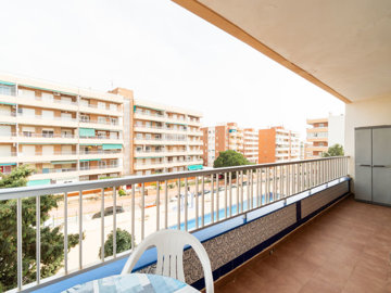 49030roomytwobedroomcoastalapartment050625090