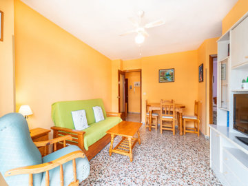 49030roomytwobedroomcoastalapartment050625090