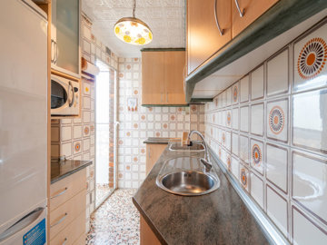 49030roomytwobedroomcoastalapartment050625090