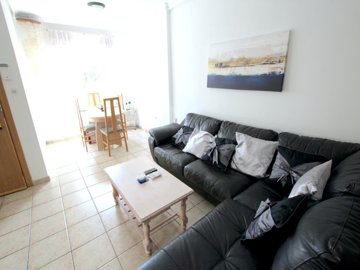 49032wonderfulthreebedroomendtownhousewithsea