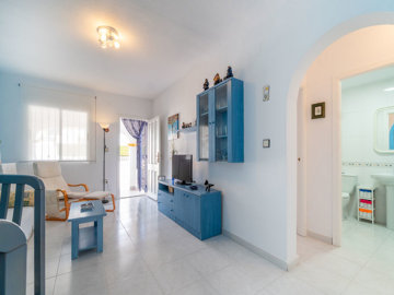 49034twobedroomgroundfloorapartmentwithlargeg