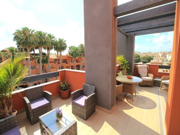 49033superiorpenthouseapartmentwithgolfcourse