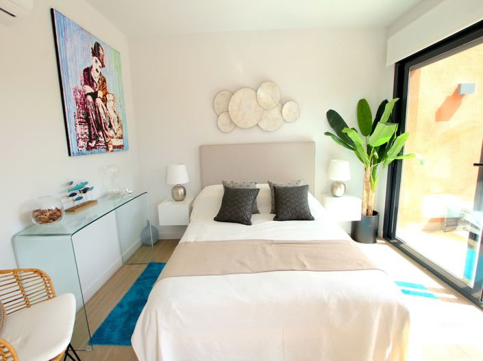 Image No.19-2 Bed Apartment for sale