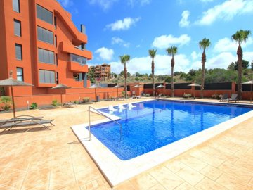 49033superiorpenthouseapartmentwithgolfcourse