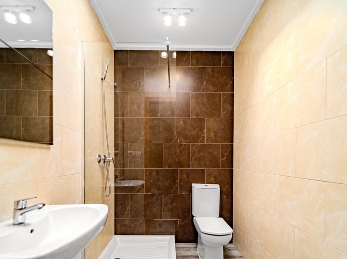 Image No.15-3 Bed Townhouse for sale