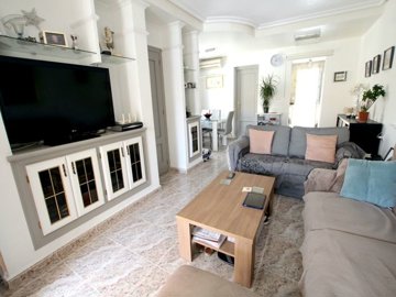 49044sundrenchedsemidetachedpropertywithpoolv
