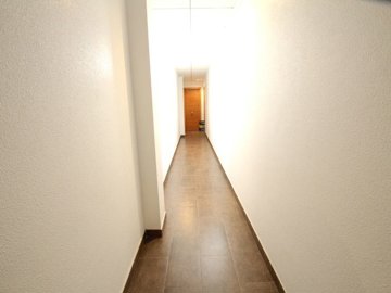 49043spacious2bedtopfloorapartmentbenijofarhi