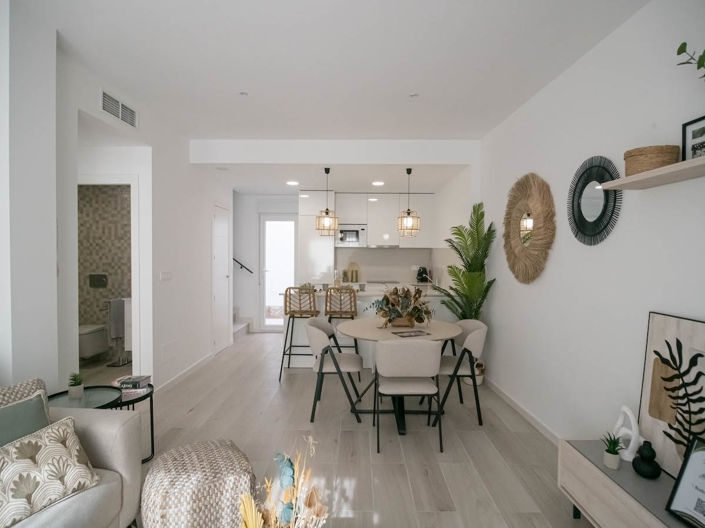 Image No.7-3 Bed Townhouse for sale