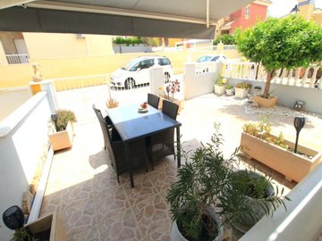49049stylish3bed2bathsemidetachedfamilyhome16