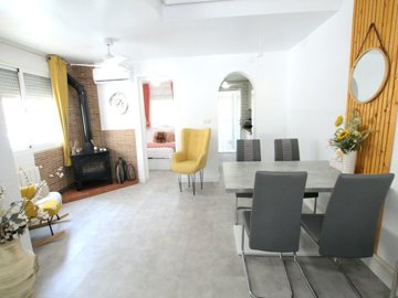 49049stylish3bed2bathsemidetachedfamilyhome16