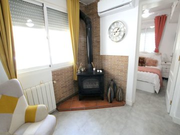 49049stylish3bed2bathsemidetachedfamilyhome16