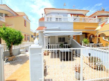 49049stylish3bed2bathsemidetachedfamilyhome16