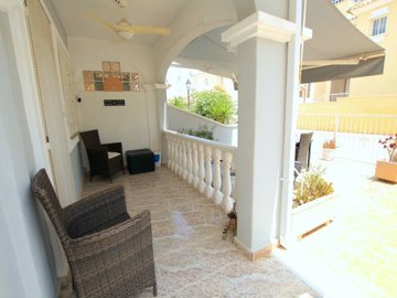 49049stylish3bed2bathsemidetachedfamilyhome16