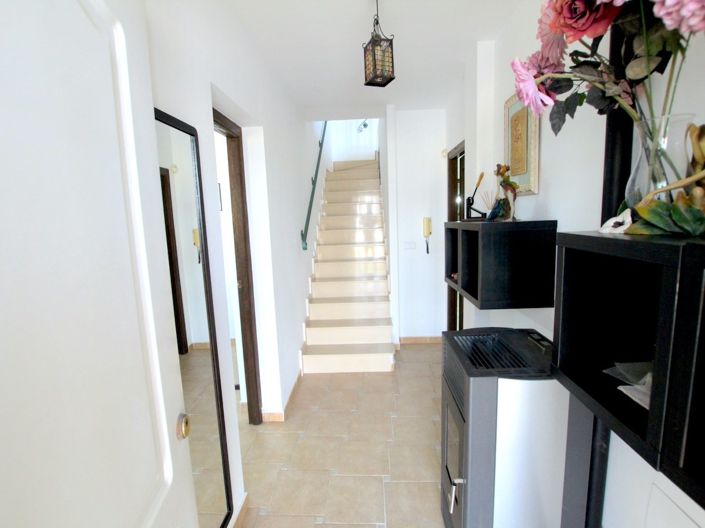 Image No.26-3 Bed Villa for sale