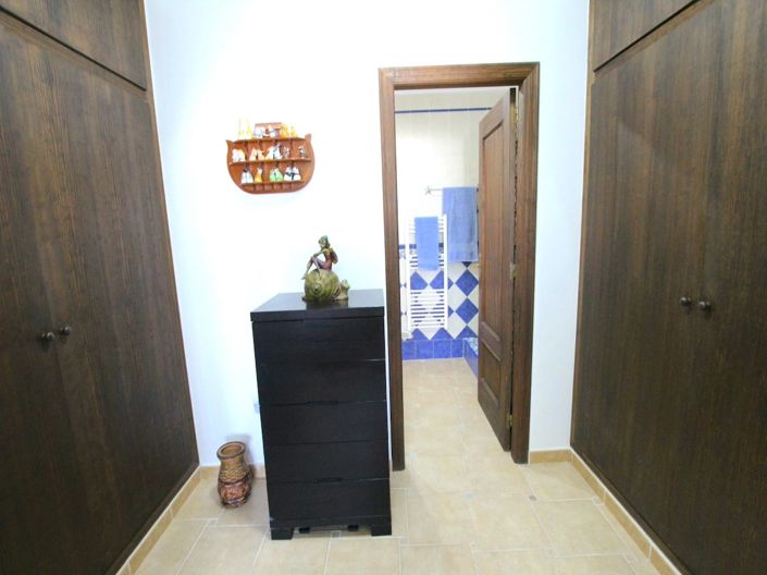 Image No.29-3 Bed Villa for sale