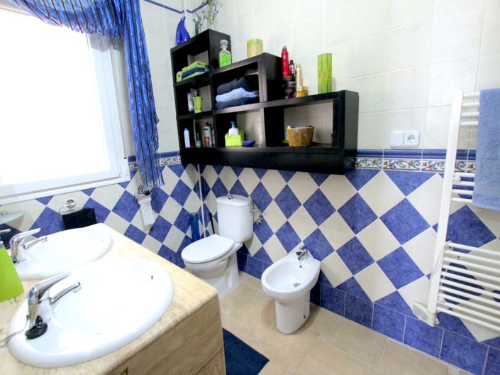 Image No.30-3 Bed Villa for sale