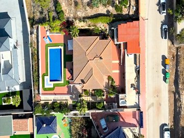 49057fabulousdetachedvillainlomasdejulianastu