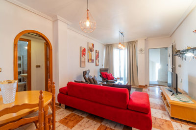490631stfloorapartmentinpinadagolfiiiwithcomm