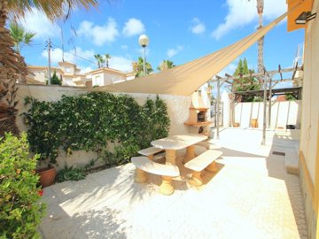 49070sundrenched3bedbungalowoverlookingthecom