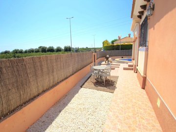 49065charming3bedroomdetachedbungalowcornerpl