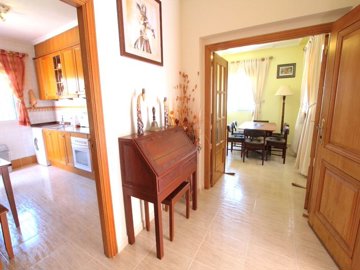 49065charming3bedroomdetachedbungalowcornerpl