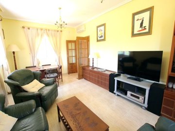 49065charming3bedroomdetachedbungalowcornerpl