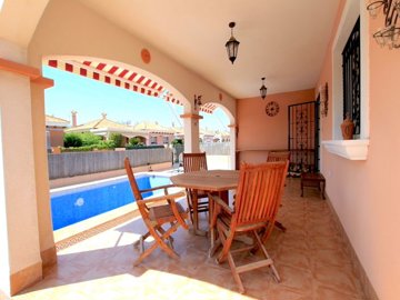49065charming3bedroomdetachedbungalowcornerpl