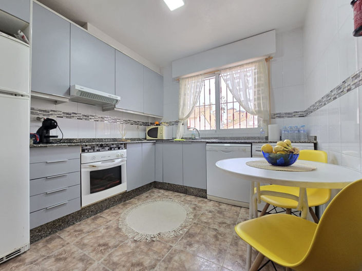 Image No.10-3 Bed Apartment for sale