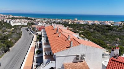 49076topfloorapartmentinlamata090725154158d99