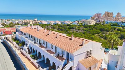 49076topfloorapartmentinlamata09072515415350b