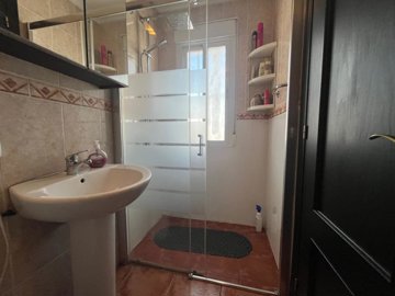 49076topfloorapartmentinlamata090725154145dji