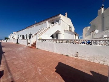 49076topfloorapartmentinlamata0907251541462b0