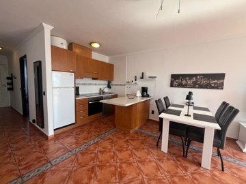49076topfloorapartmentinlamata09072515414500d