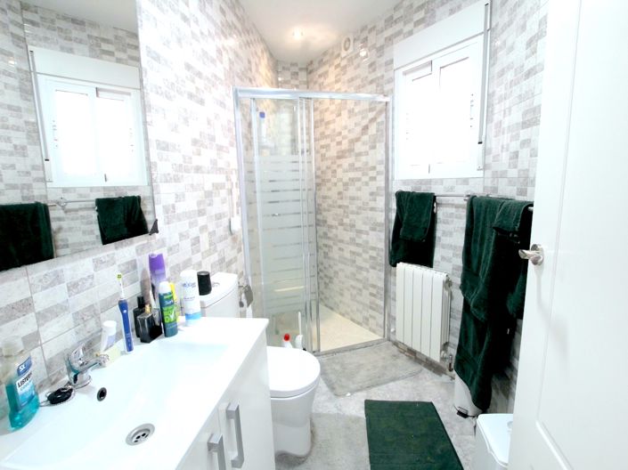 Image No.19-3 Bed Villa for sale