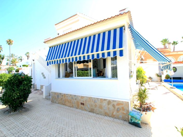 Image No.6-3 Bed Villa for sale