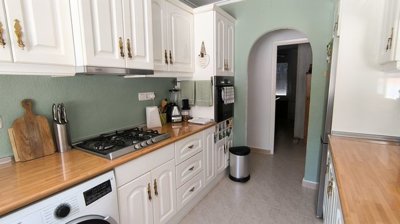 49090charmingdetachedvillaonaspacious800m2plo