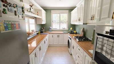 49090charmingdetachedvillaonaspacious800m2plo