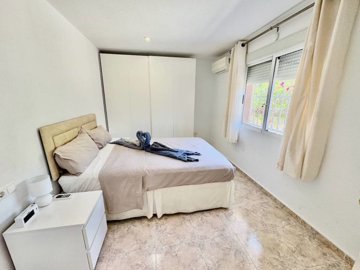 49088spaciousdetachedvillawithprivatepoolcent